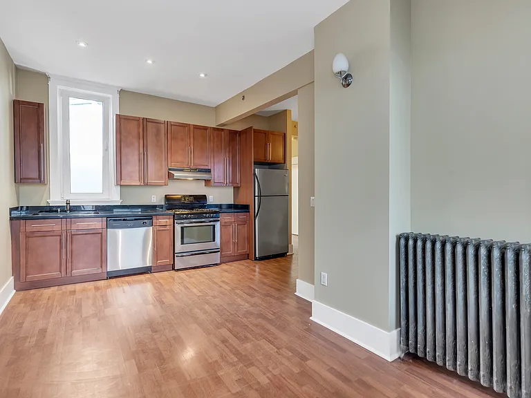 4120 Main St #201 — Photo 3