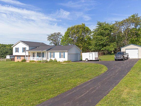 4th image of 600 Canterbury Dr