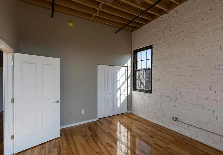 116 N 4th St #216 — Photo 7