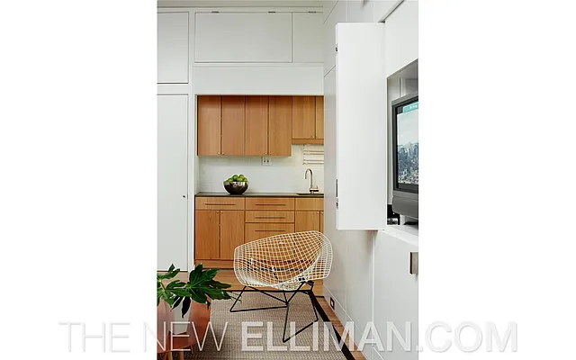 Sold by Douglas Elliman | media 10