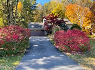 42 Meadow Rue Pl, Malta, NY 12020