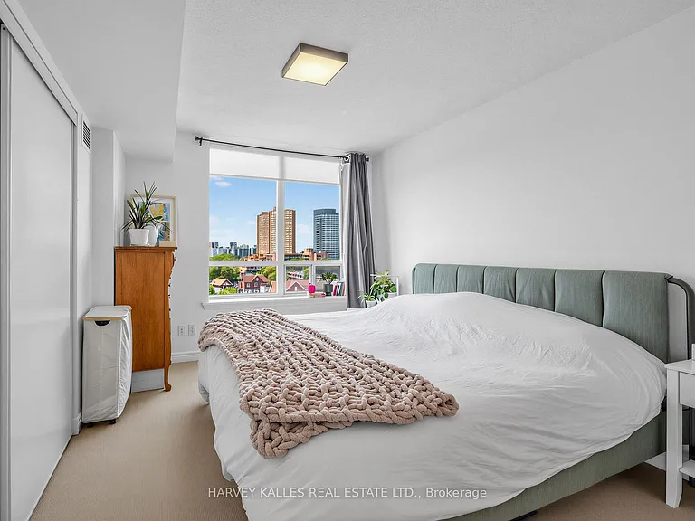 1369 Bloor St W #905 — Photo 20