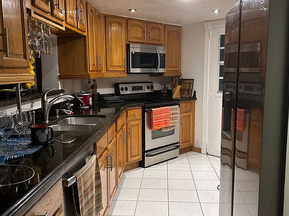 5th image of 1401 NE Miami Gardens Dr