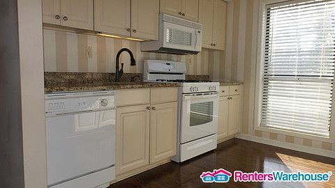 4th image of 603 Cumberland Ct SE