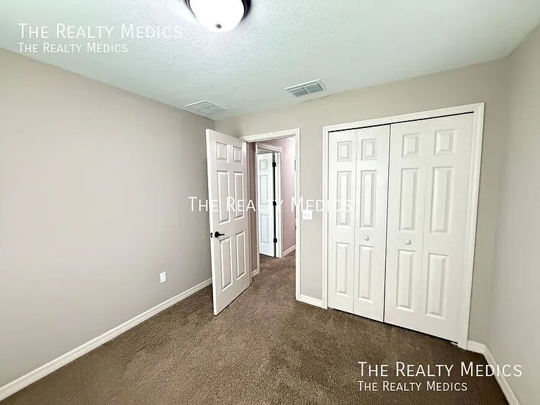 561 Marion Oaks Blvd — Photo 9