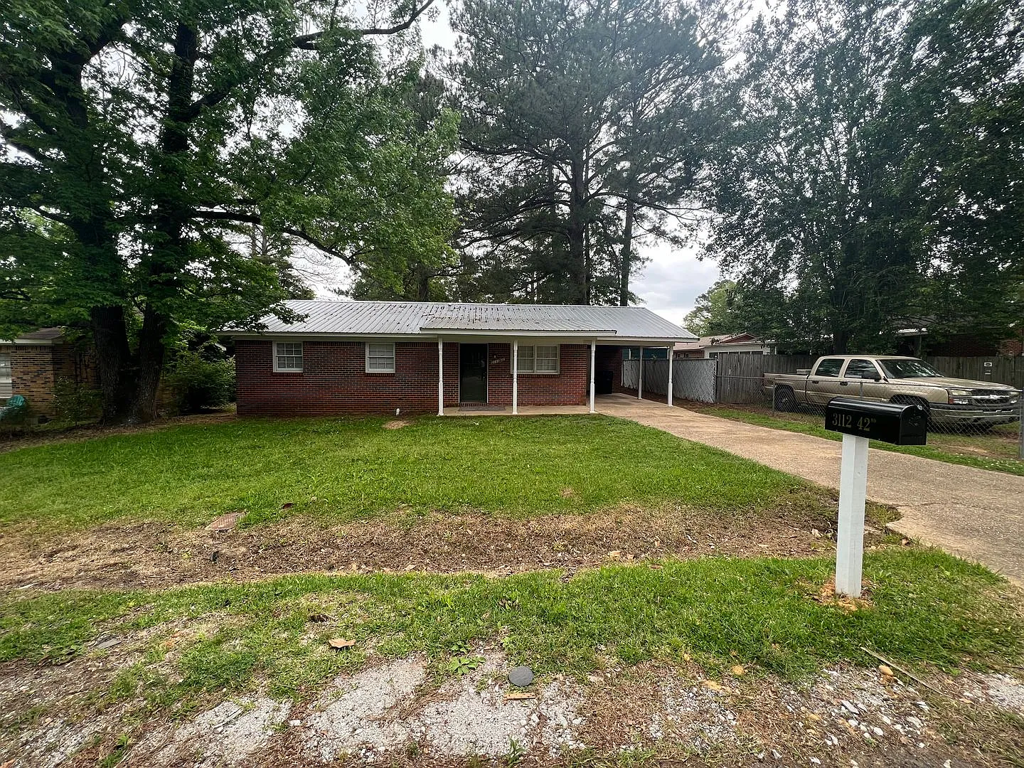 3 Bedroom 1 Bathroom brick home in West Tuscaloosa — Photo 1