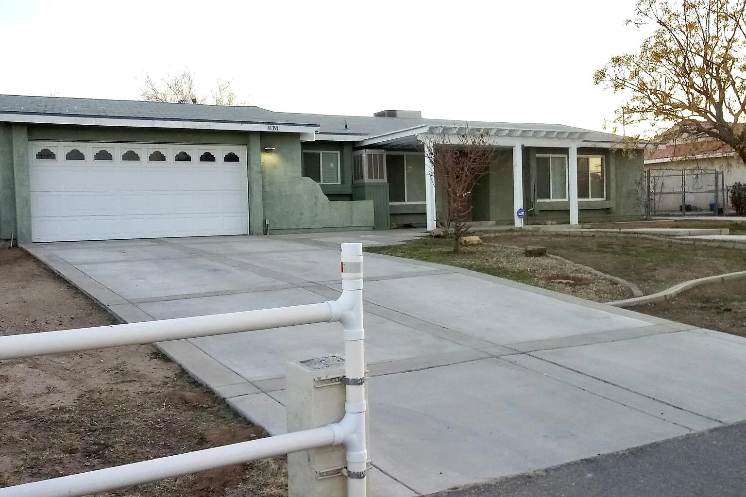 18391 Alder St — Photo 1