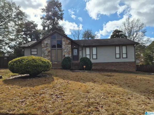 405 9th St, Pleasant Grove, AL 35127