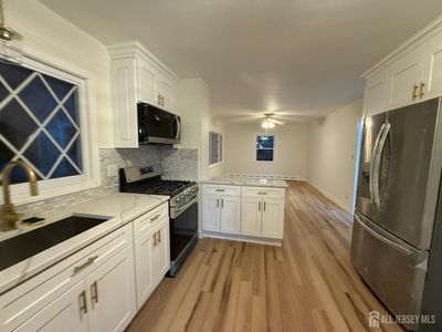 126 Lakeside Dr N, Piscataway, NJ, 08854