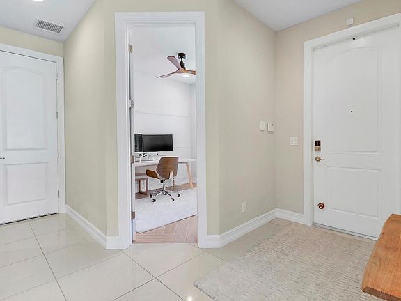 5th image of 100 NW 69th Cir Unit 71