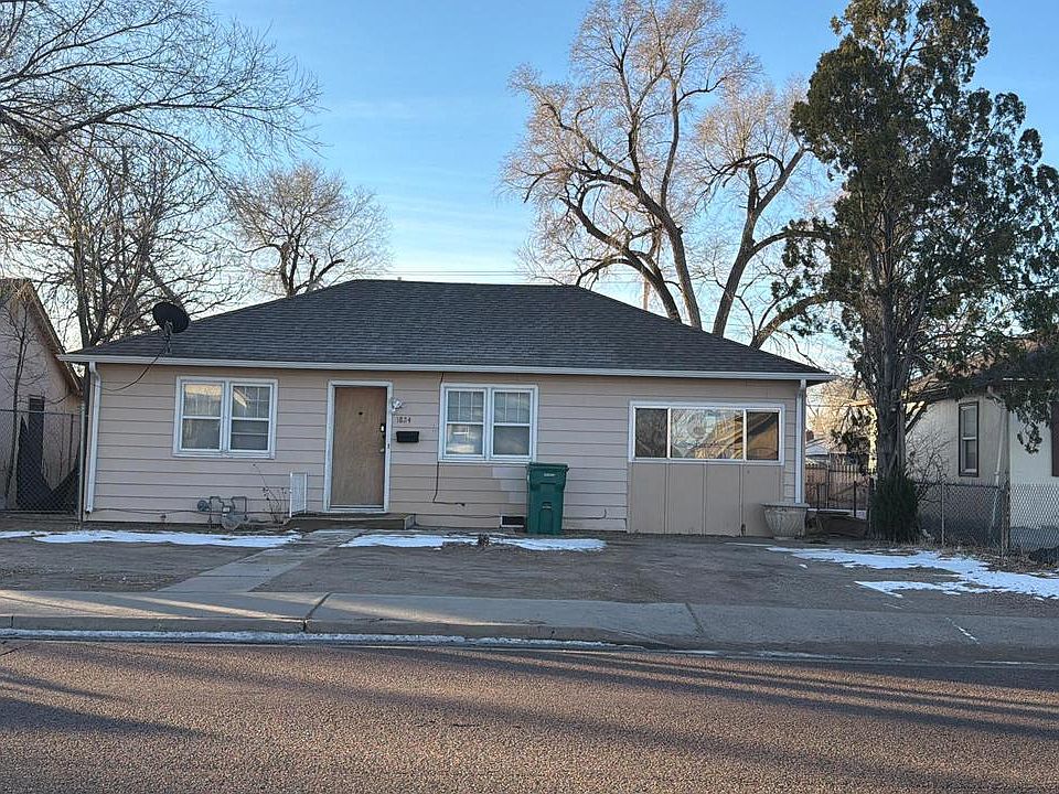 1st image of 1824 E 4th St