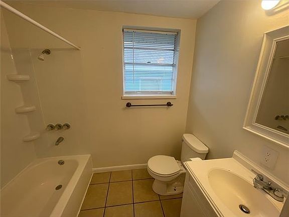 5th image of 608 Houma Blvd