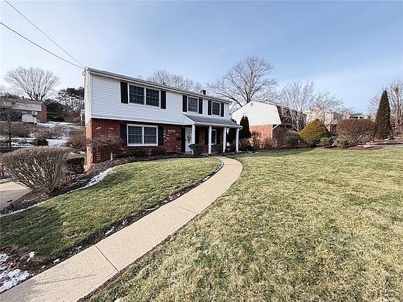 3rd image of 6078 Great Dane Dr