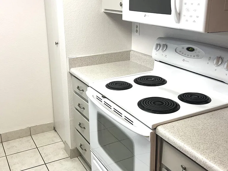13270 E Jewell Ave #103 — Photo 5