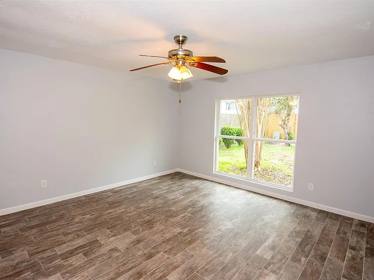 2302 Cades Cove Dr — Photo 9