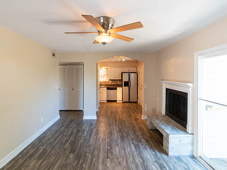 1518 Chela Ave #C3 — Photo 3