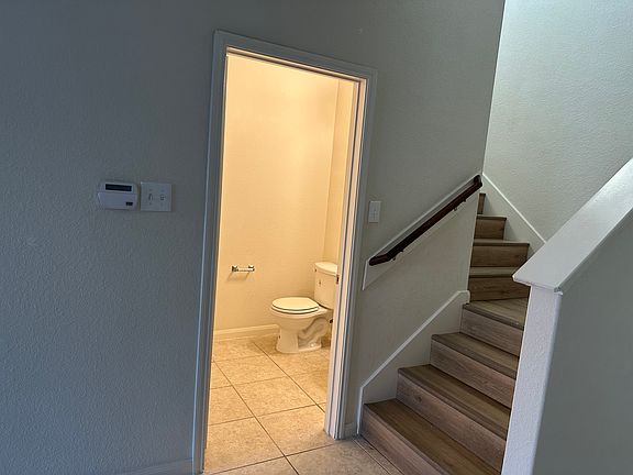 5th image of 1202 Juniper Dr