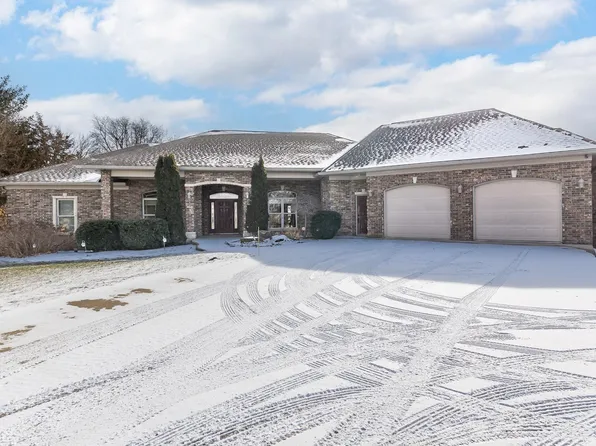 1005 W Summit St, Maquoketa, IA 52060