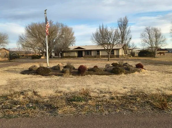 69 Midway Rd, Lemitar, NM 87823
