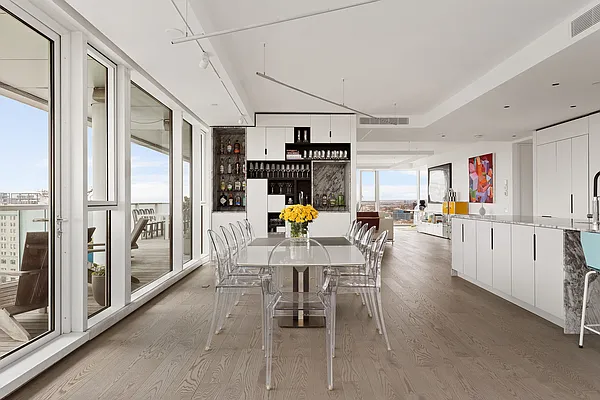 Sold by Compass | media 5