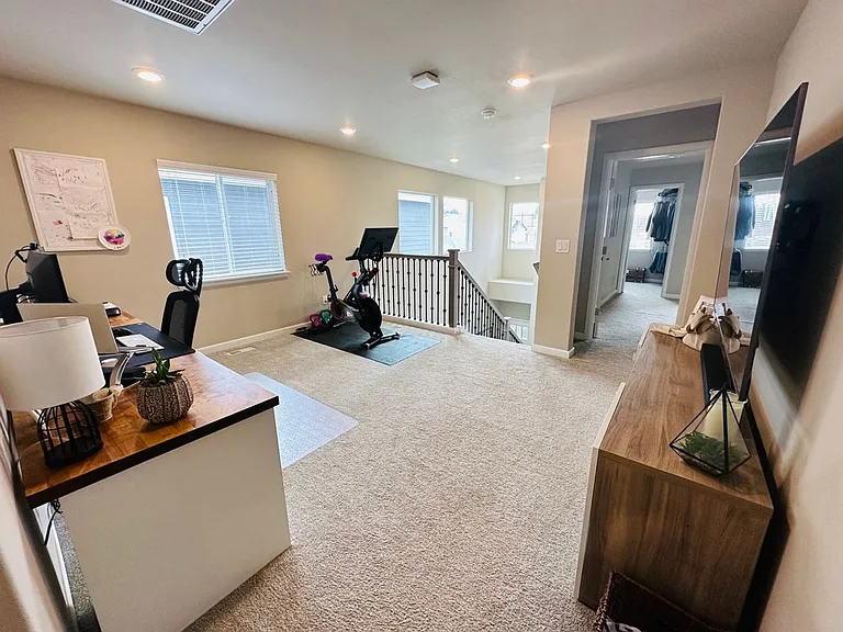 13768 SE 184th Pl — Photo 13
