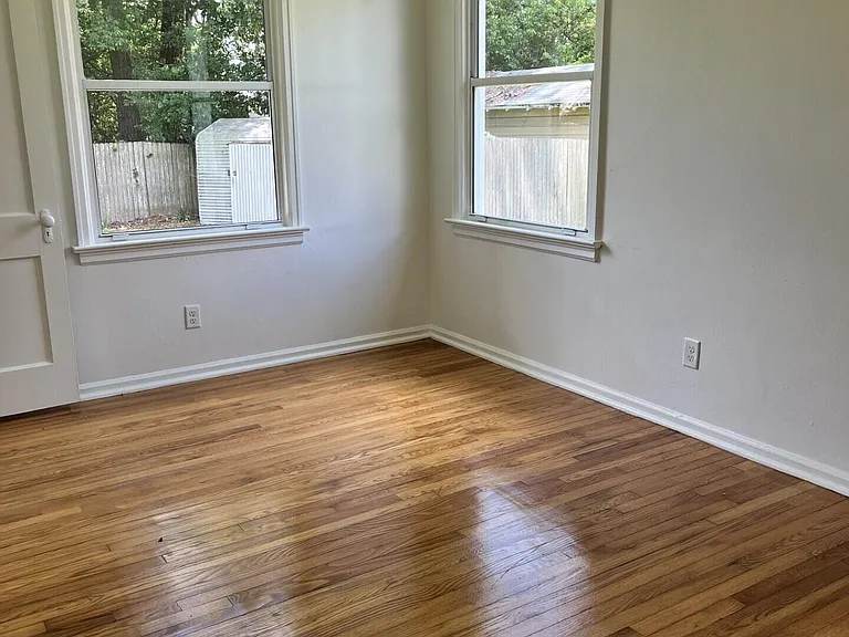4826 French St — Photo 14