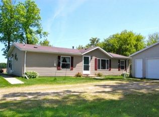 3005 Vinburn Rd, Sun Prairie, WI 53590