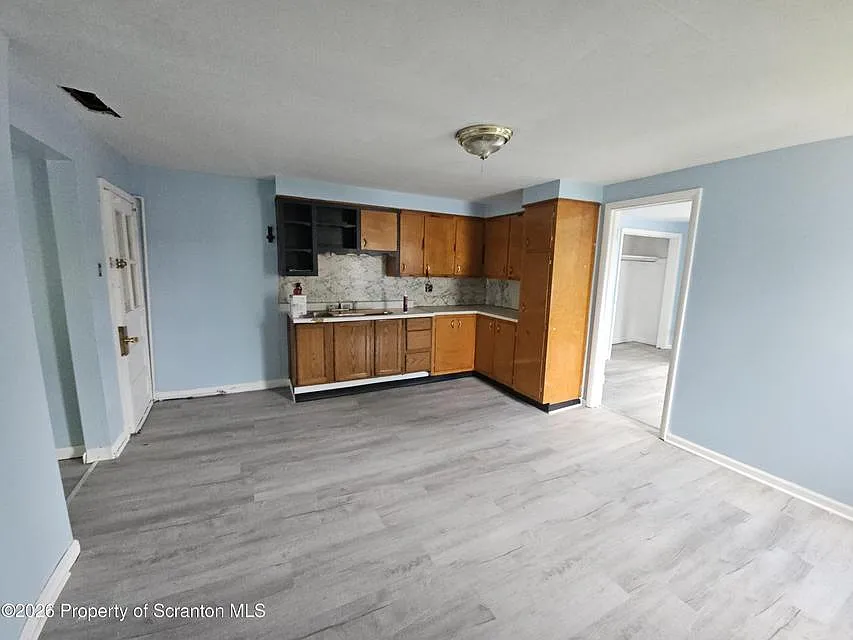 1 bed, 741 sqft, $1,050 — Photo 3