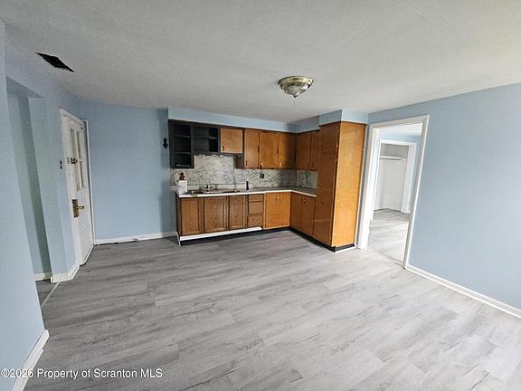 3rd image of 114 William St #2