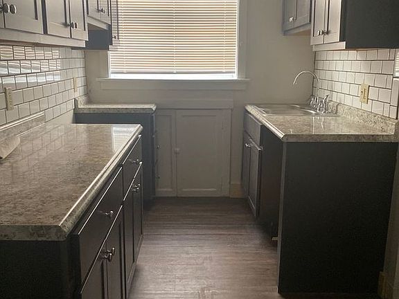 4th image of 3702 S Broadway APT 1N