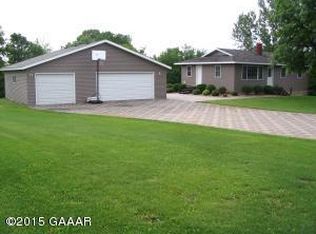 3110 Lake Victoria SE, Alexandria, MN 56308