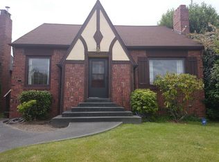 8325 23rd Ave NW, Seattle, WA 98117