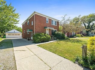 21372 Milan Ave, Cleveland, OH 44119