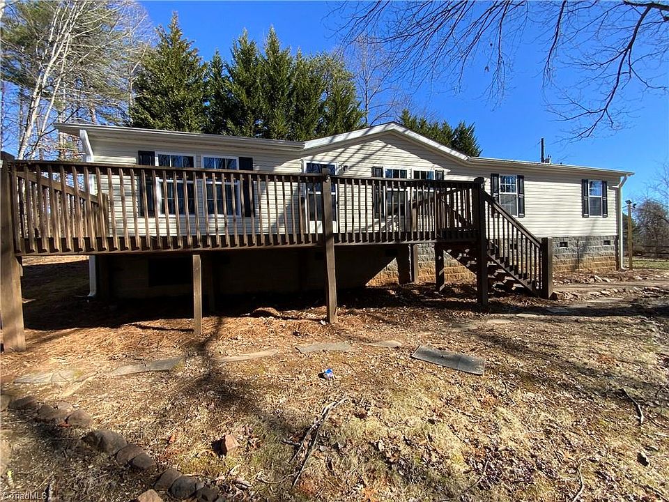 141 Happy Ln, Dobson, NC 27017 | MLS #1094744 | Zillow