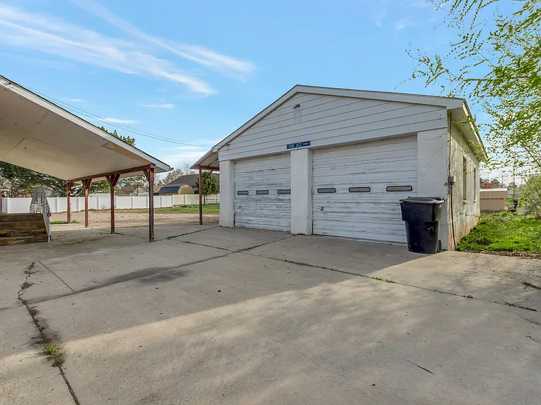2184 N 2000 W — Photo 18