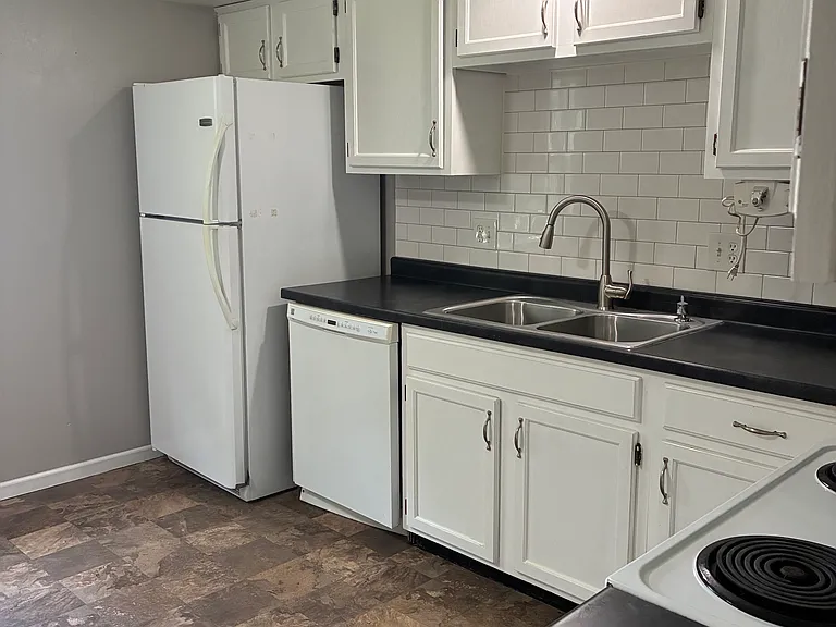 3101 Squire Ln #1/2 — Photo 4