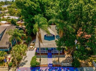 1215 12th St W, Bradenton, FL 34205