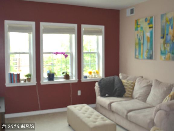 3rd image of 1911 Key Blvd #11566
