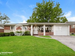 1770 Charbonier Rd, Florissant, MO 63031