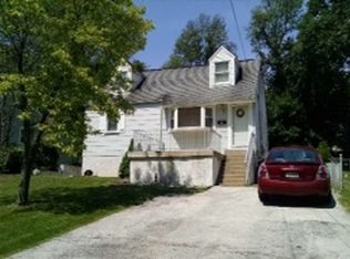 42 Delmont Rd, Newtown Square, PA 19073