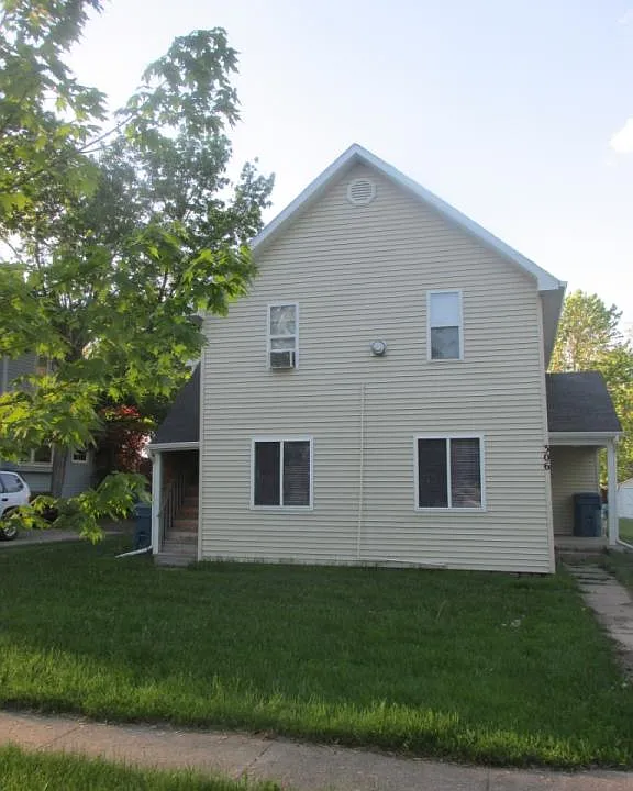 306 W Orchard Ave #B