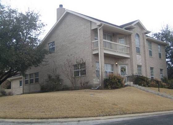 1st image of 548 Winding Way Ct