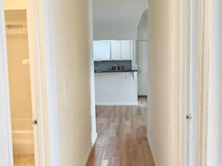 University Park Apartments — Photo 35