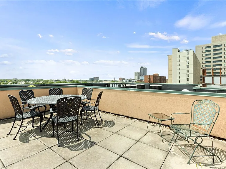 196 S Grant Ave #307 — Photo 31