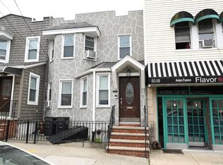 60-60 Flushing Ave, Maspeth, NY 11378