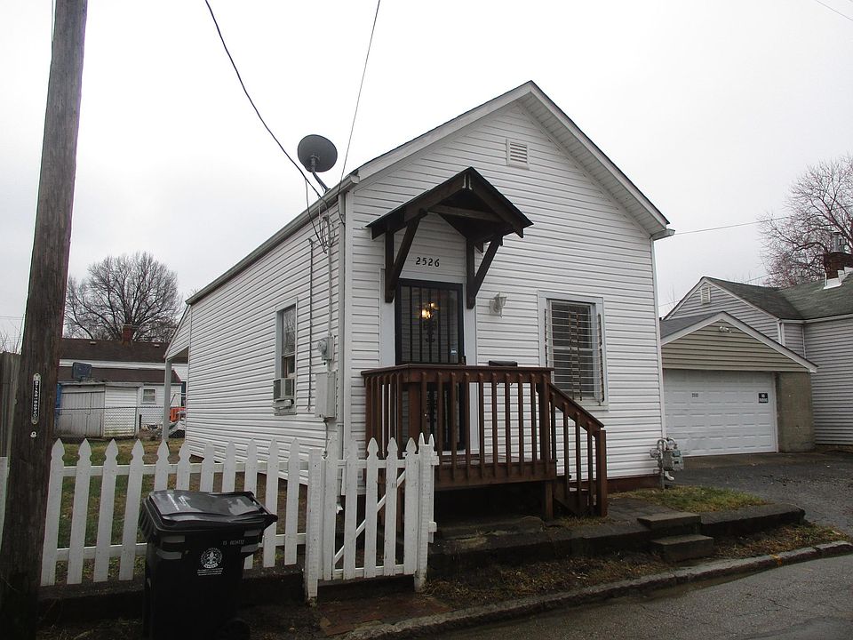 1st image of 2526 Owen St