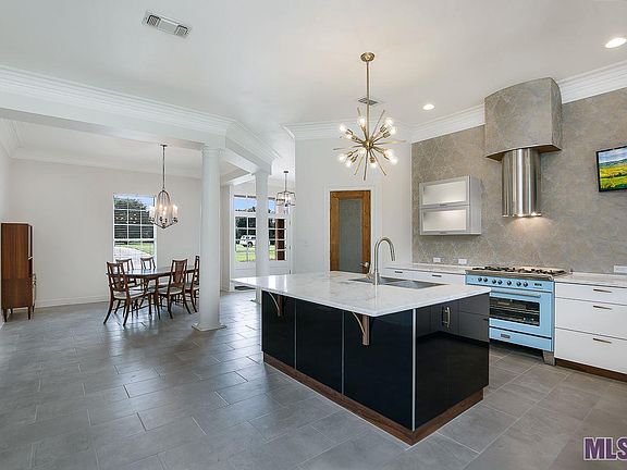 2nd image of 11963 Indigo Dr.
