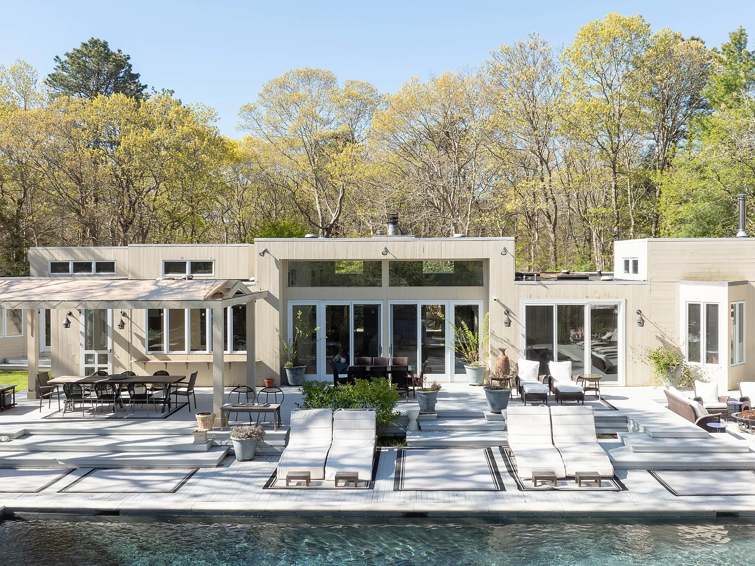Pathside Cove | 4BR Villa with Outdoor Spaces | Rove Travel — Photo 1