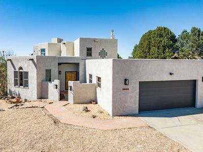 3049 Cliff Palace, Santa Fe, NM, 87507