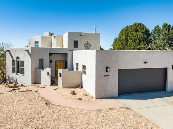 3049 Cliff Palace, Santa Fe, NM 87507